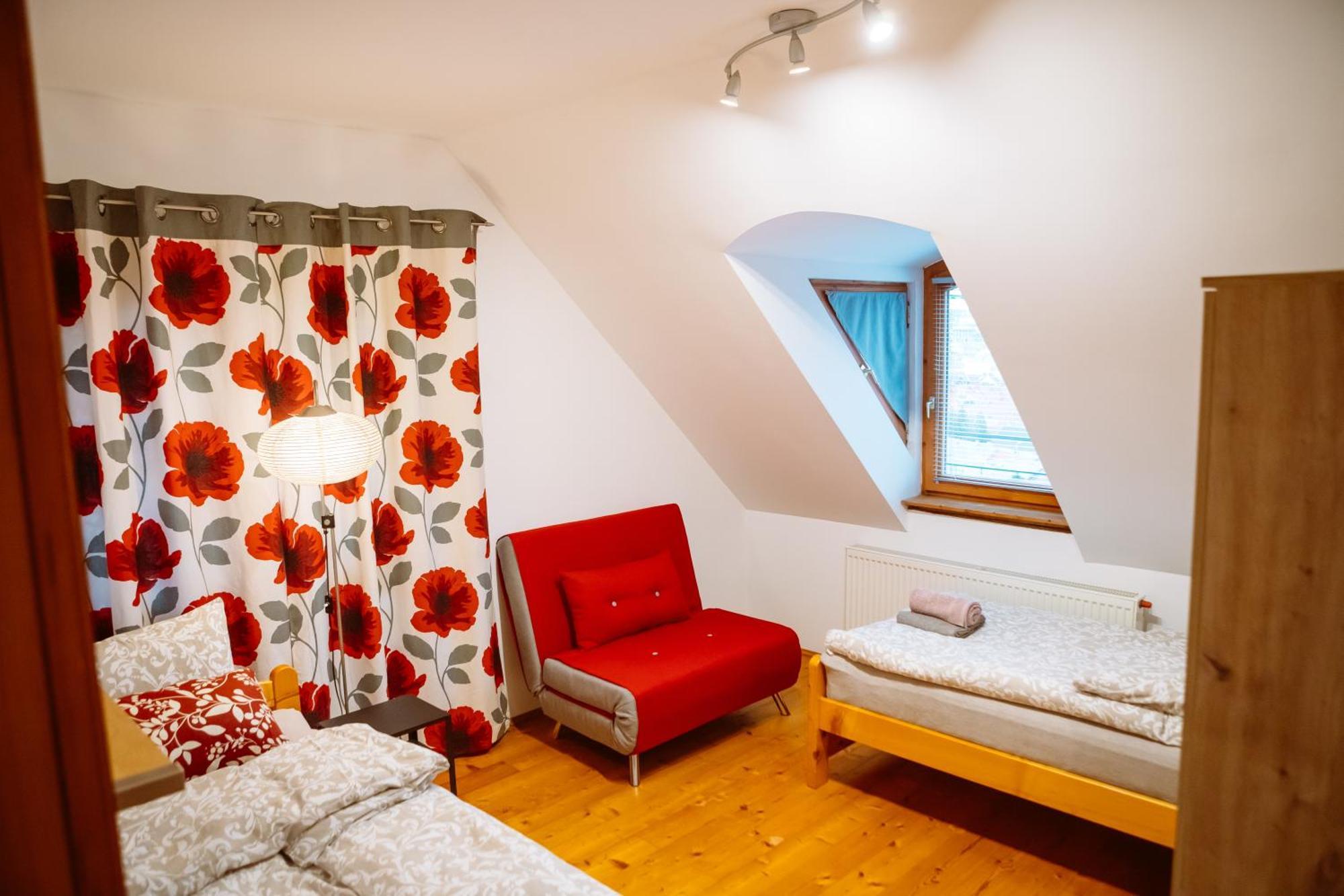 Kiralyszeke Apartman 埃格尔 外观 照片